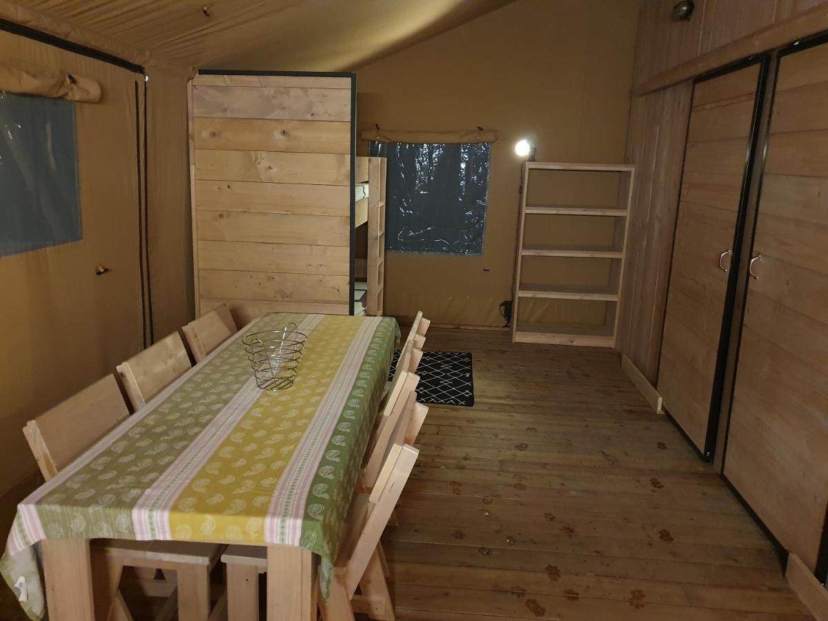 Luxury Safari Tents At Moulin Du Pommier Glamping & Camping Saulgond Εξωτερικό φωτογραφία