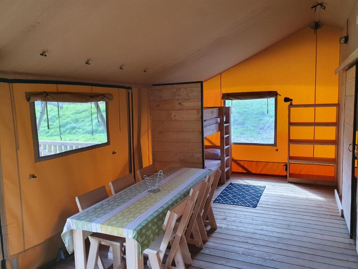 Luxury Safari Tents At Moulin Du Pommier Glamping & Camping Saulgond Εξωτερικό φωτογραφία