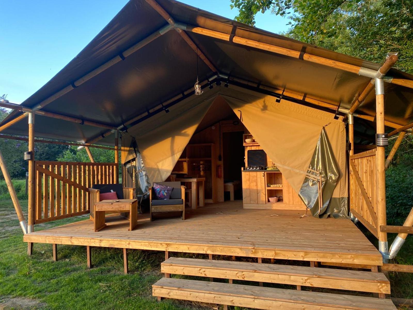 Luxury Safari Tents At Moulin Du Pommier Glamping & Camping Saulgond Εξωτερικό φωτογραφία