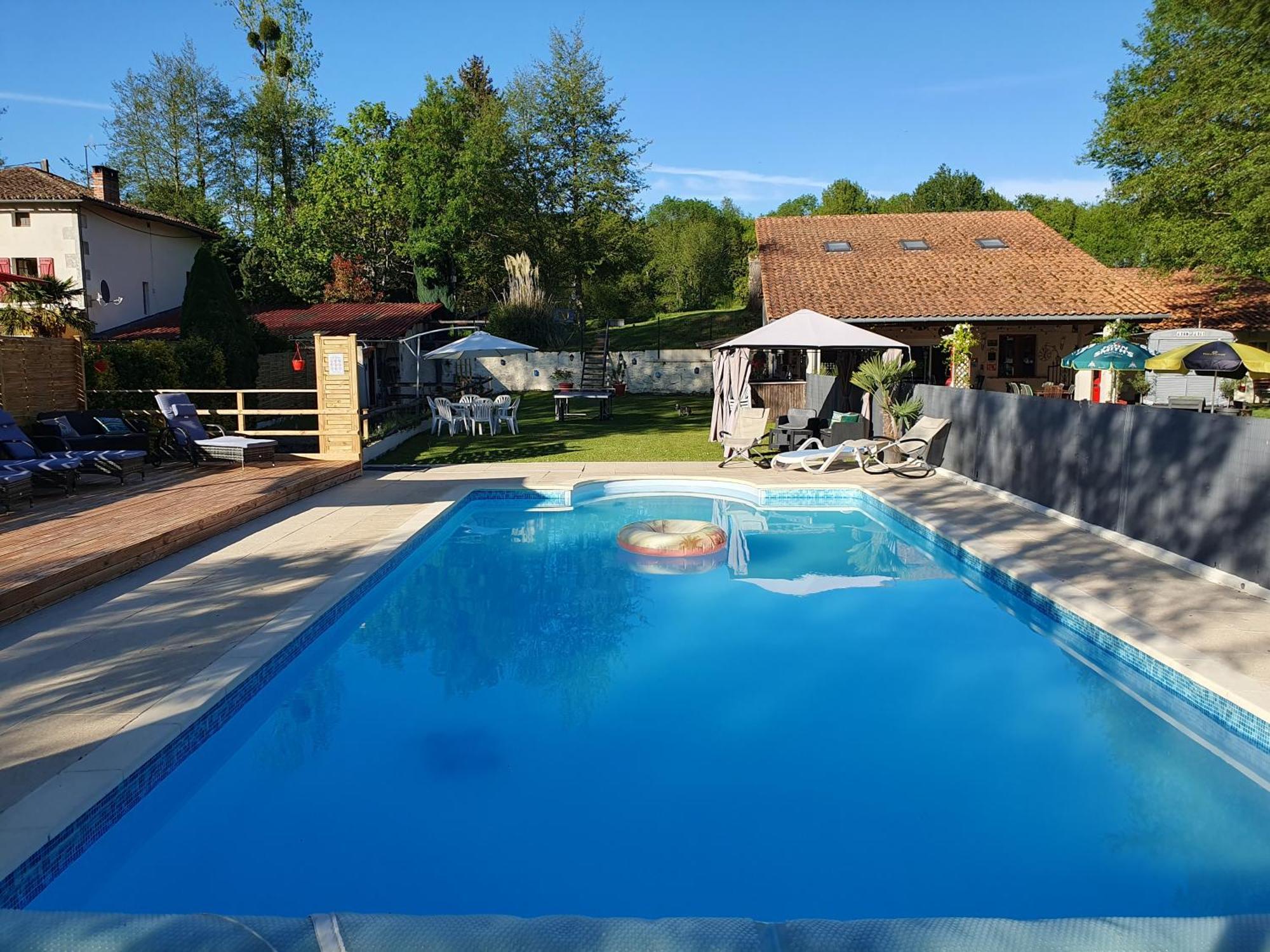 Luxury Safari Tents At Moulin Du Pommier Glamping & Camping Saulgond Εξωτερικό φωτογραφία